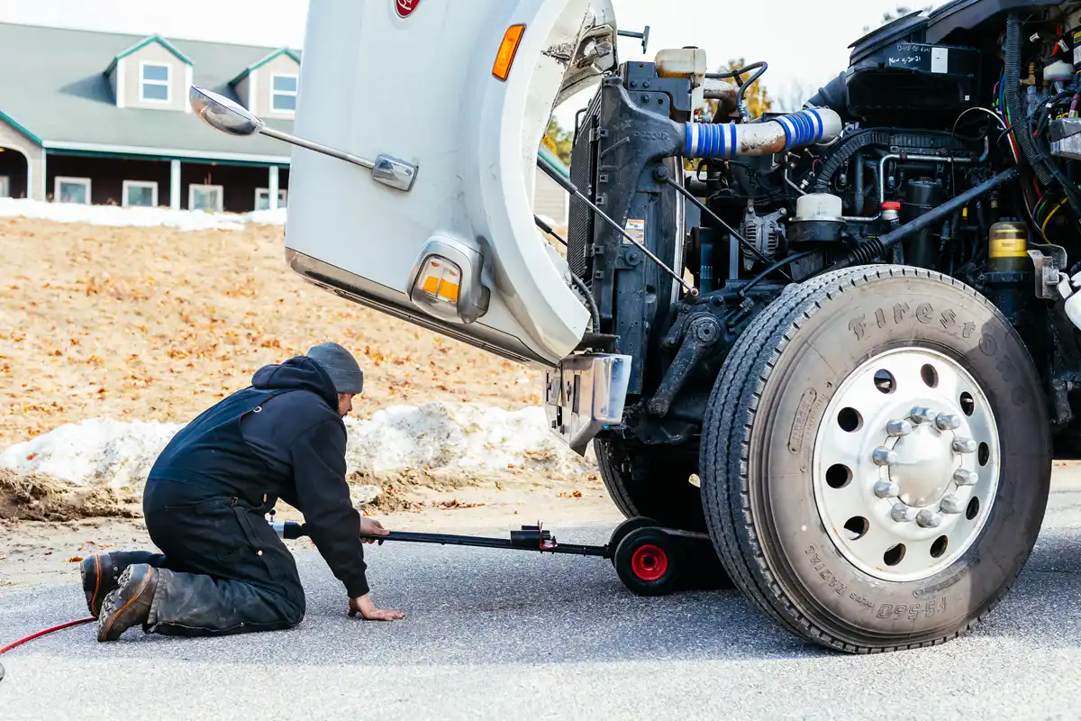 OnRoad Mobile Truck Mechanic Services Near Mississauga