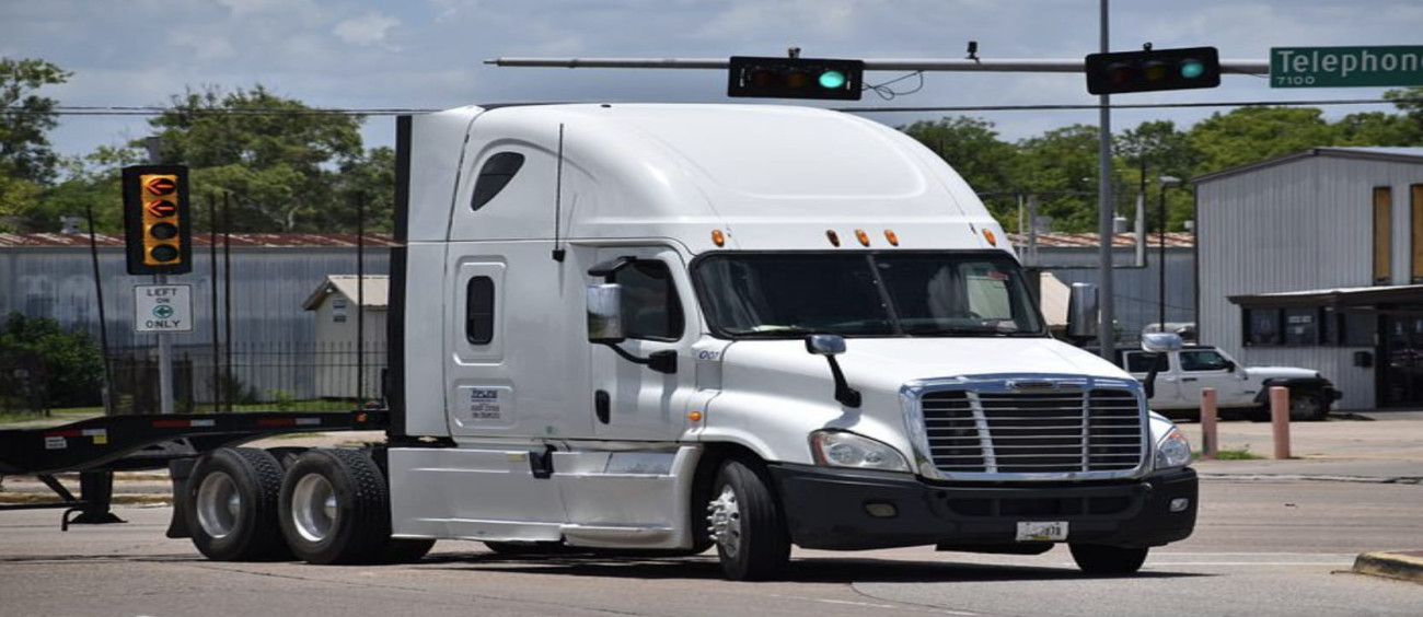 OnRoad Truck Failure Repair and Towing Service in Hamilton