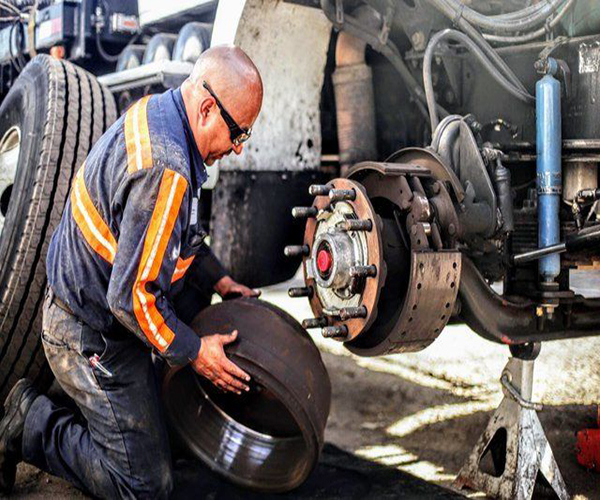 truck tire repair in cambridge